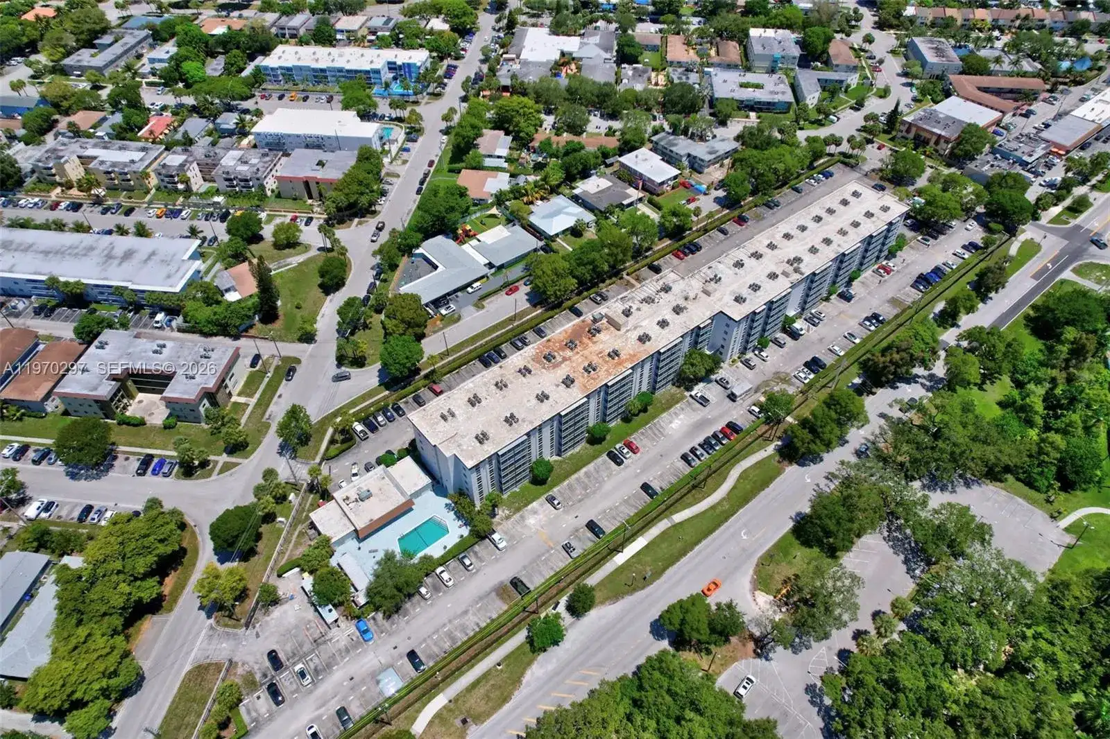 16851 NE 23 Avenue # 611, North Miami Beach FL 33160 photo 3