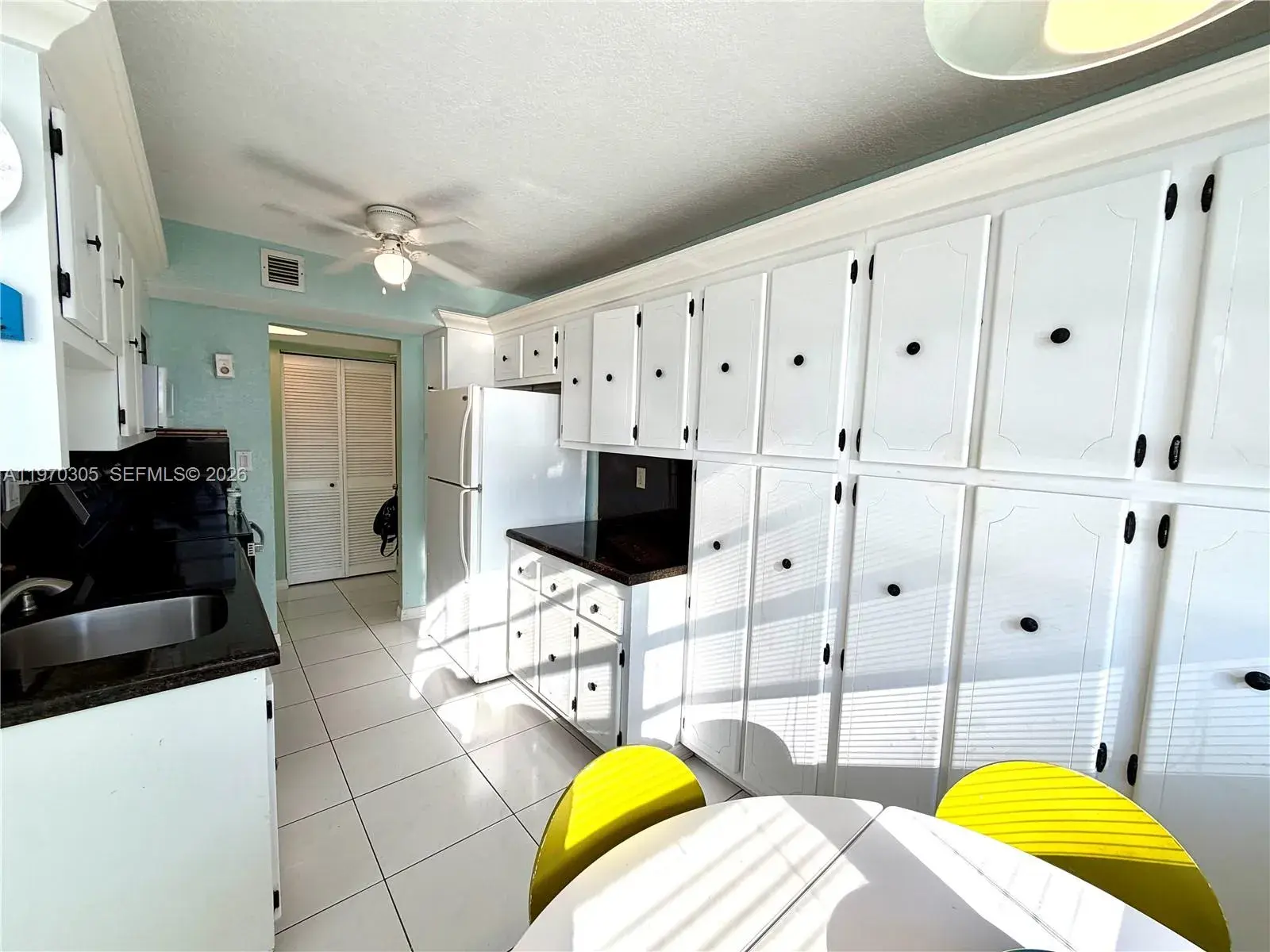 1833 S Ocean Dr # 1202, Hallandale Beach FL 33009