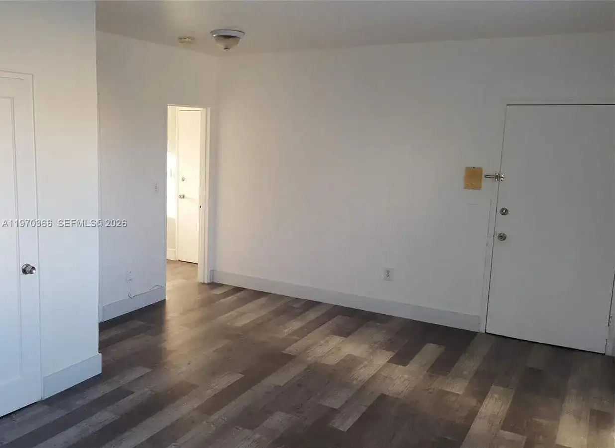 8340 Crespi Blvd # 20, Miami Beach FL 33141 photo 5