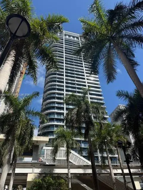 121 NE 5th St # 2504, Miami FL 33132