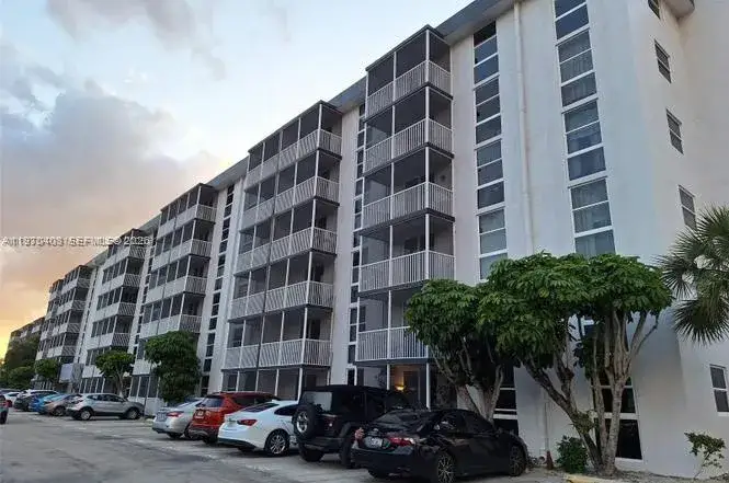 16851 NE 23RD AVE # B304, North Miami Beach FL 33160