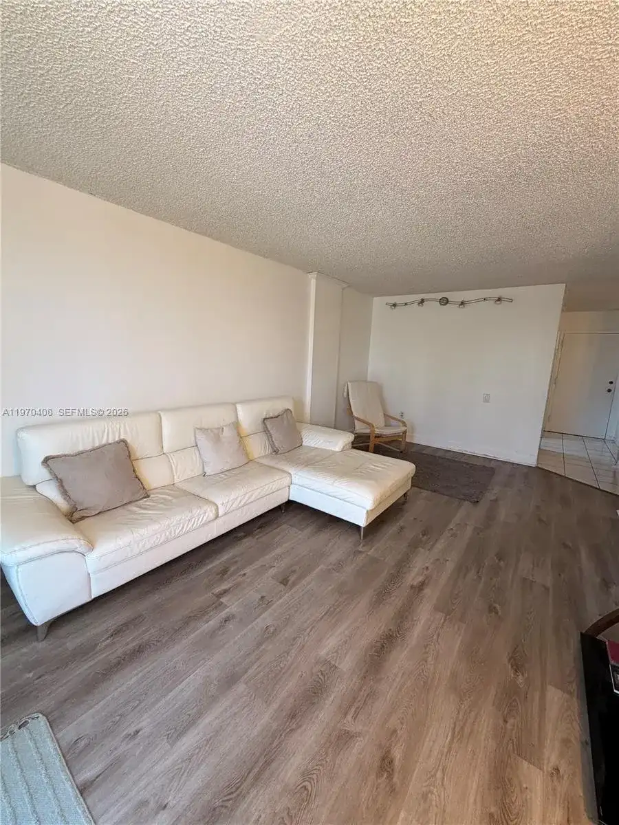 16851 NE 23RD AVE # B304, North Miami Beach FL 33160 photo 2