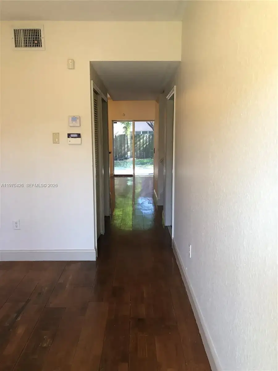 667 SW 10th St, Florida City FL 33034 photo 3