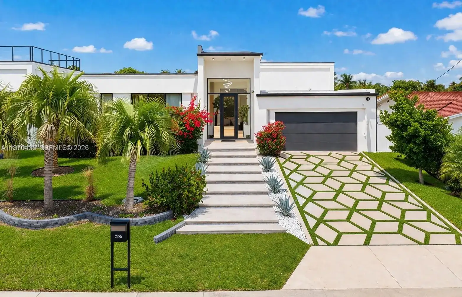 2225 NE 19th St, Fort Lauderdale FL 33305 photo 2