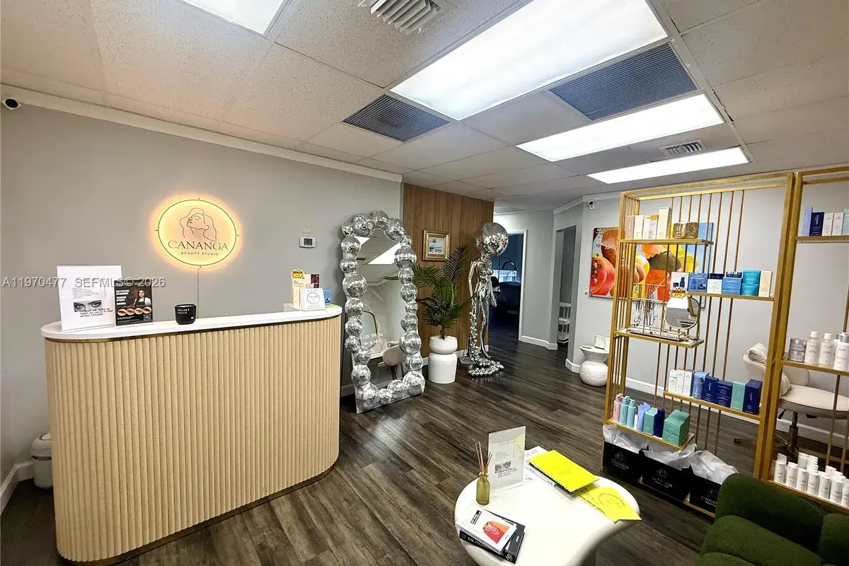1250 E Hallandale Beach Boulevard, Hallandale Beach FL 33009
