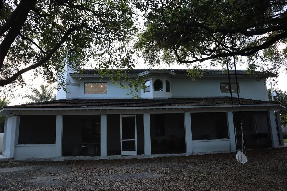 937 NE 171st St, Miami FL 33162