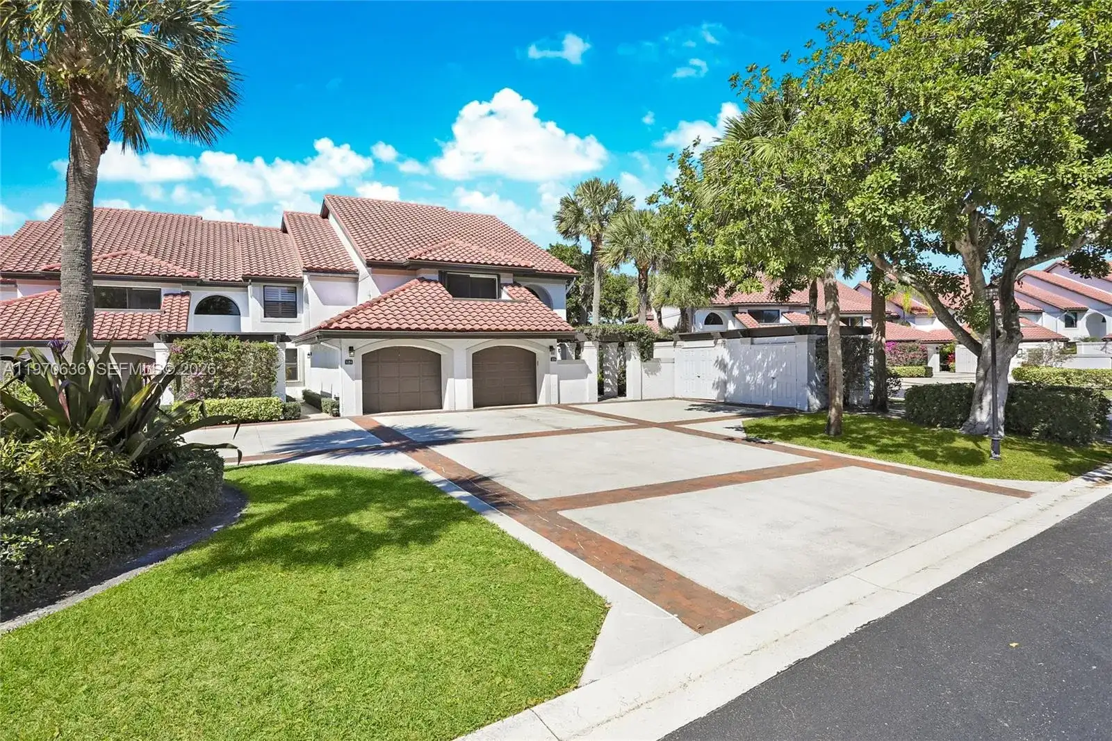 16671 N Traders Crossing N # 121, Jupiter FL 33477 photo 2