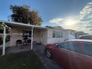 729 SW 5th Ct, Hallandale Beach FL 33009