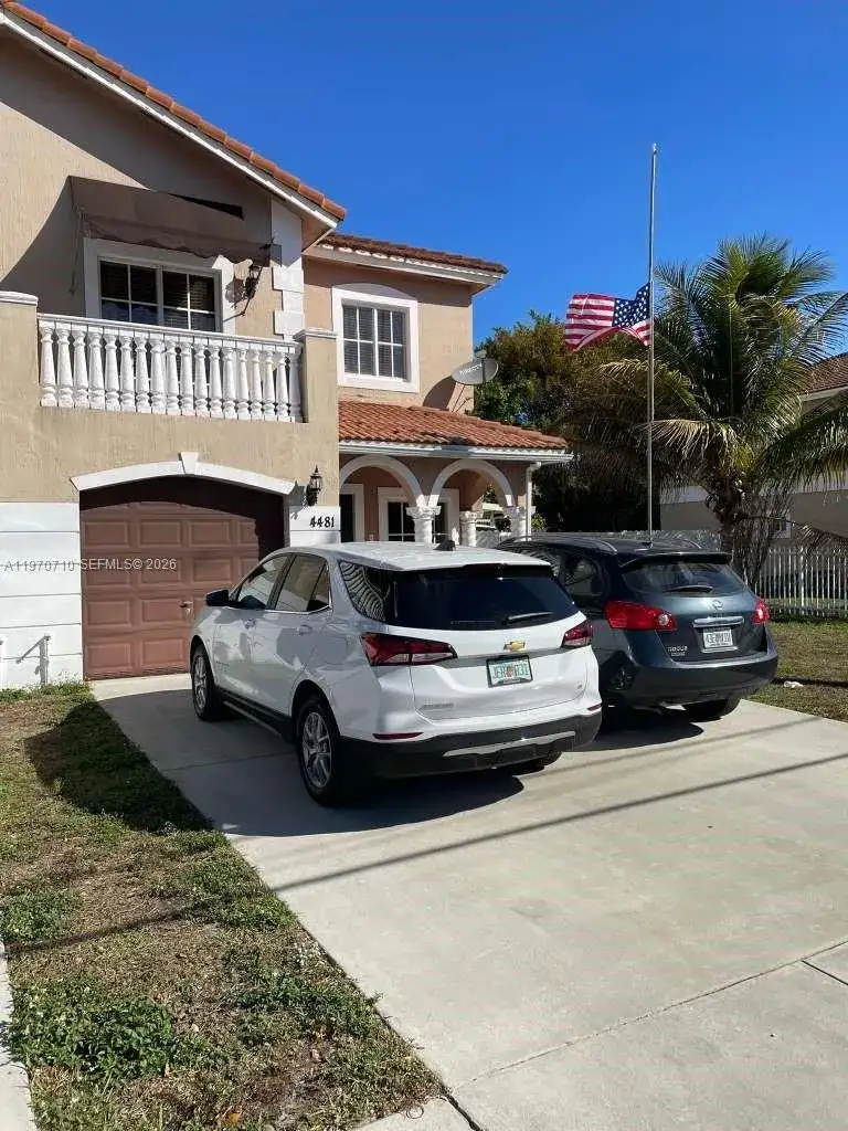 4481 NW 163rd St, Miami Gardens FL 33054 photo 2