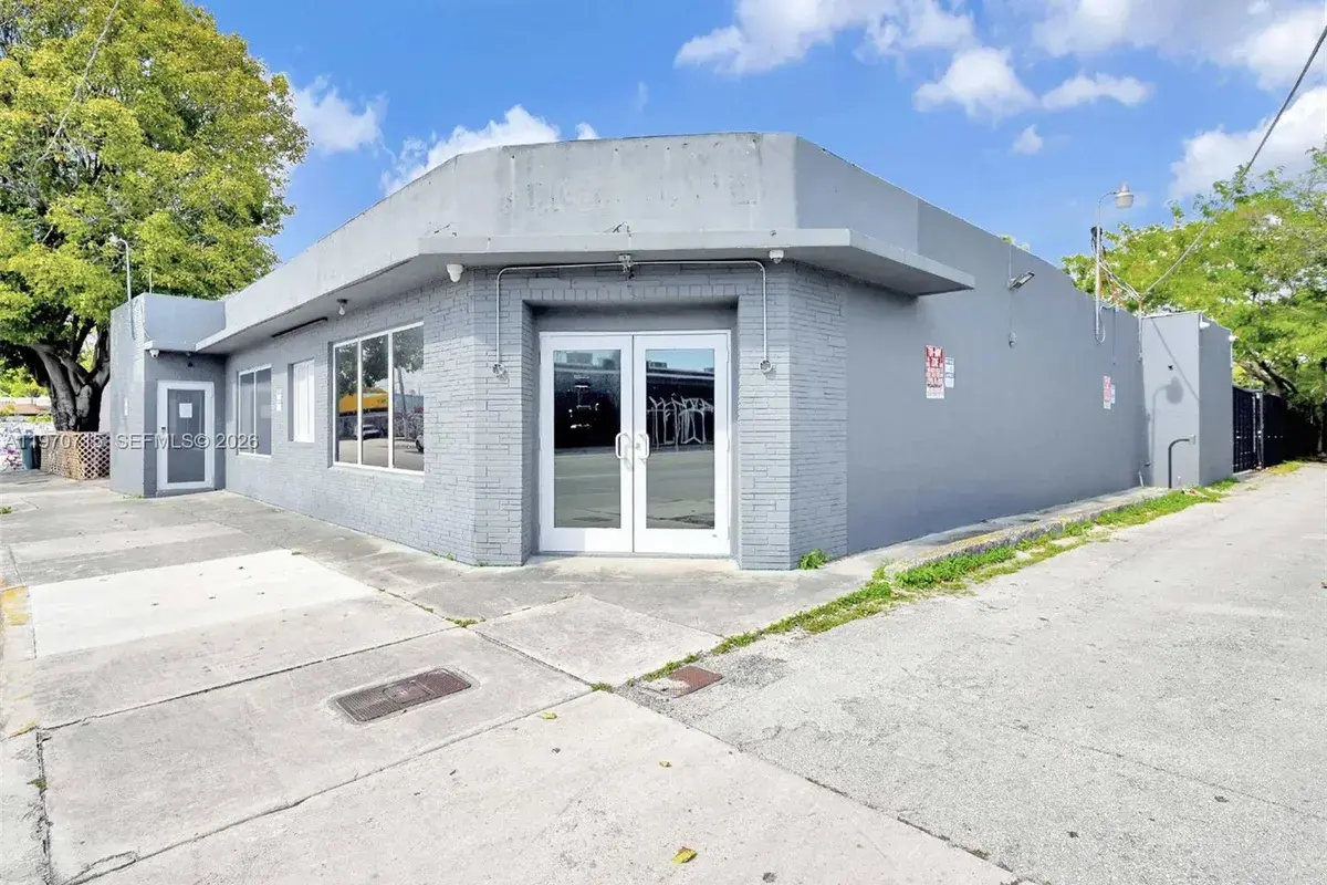 719 NW 29th St, Miami FL 33127