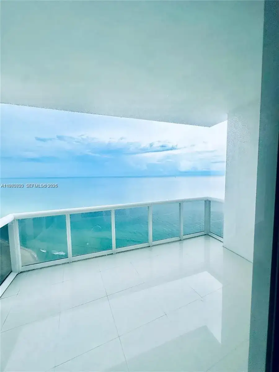 18201 Collins Ave # 4808, Sunny Isles Beach FL 33160 photo 2