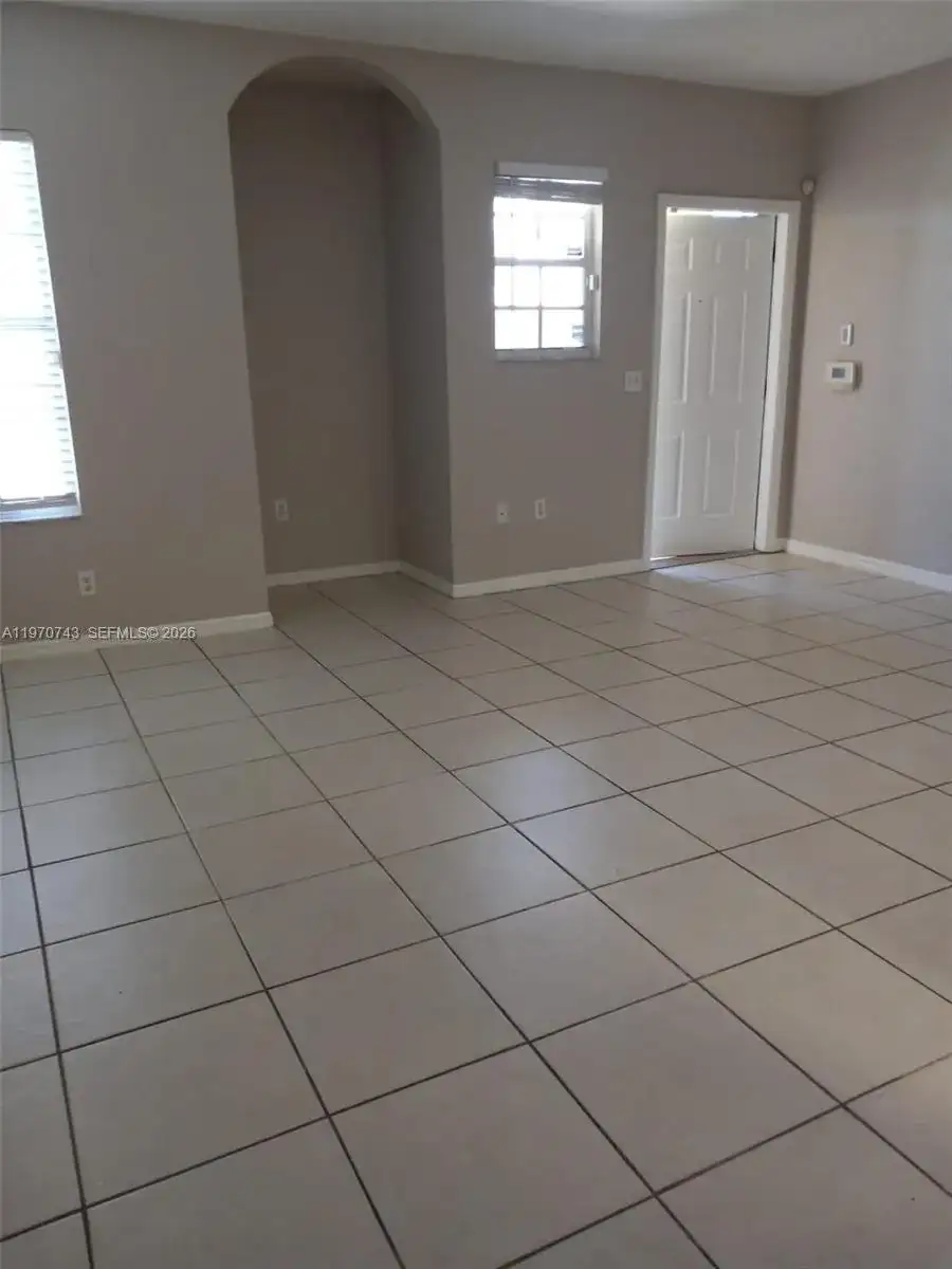 1212 Belmont Ln # 1212, North Lauderdale FL 33068 photo 2