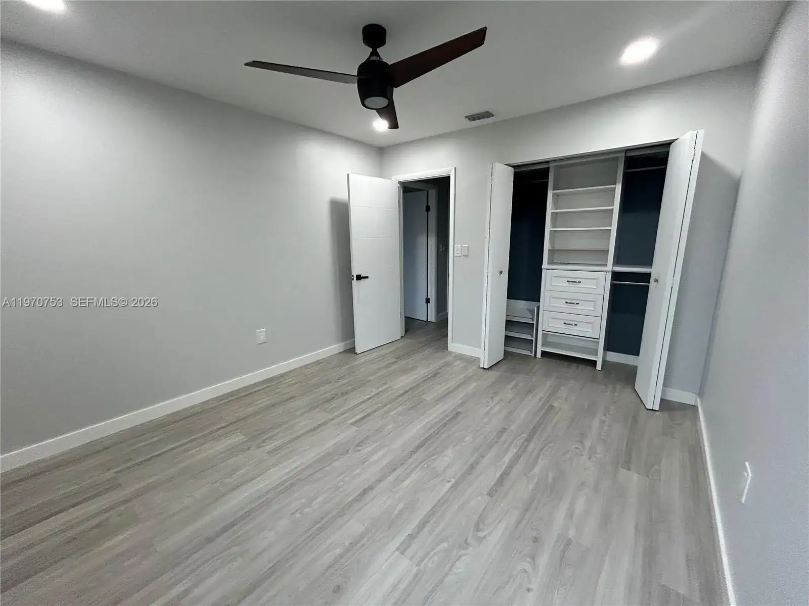 7021 SW 105th Ct, Miami FL 33173 photo 2
