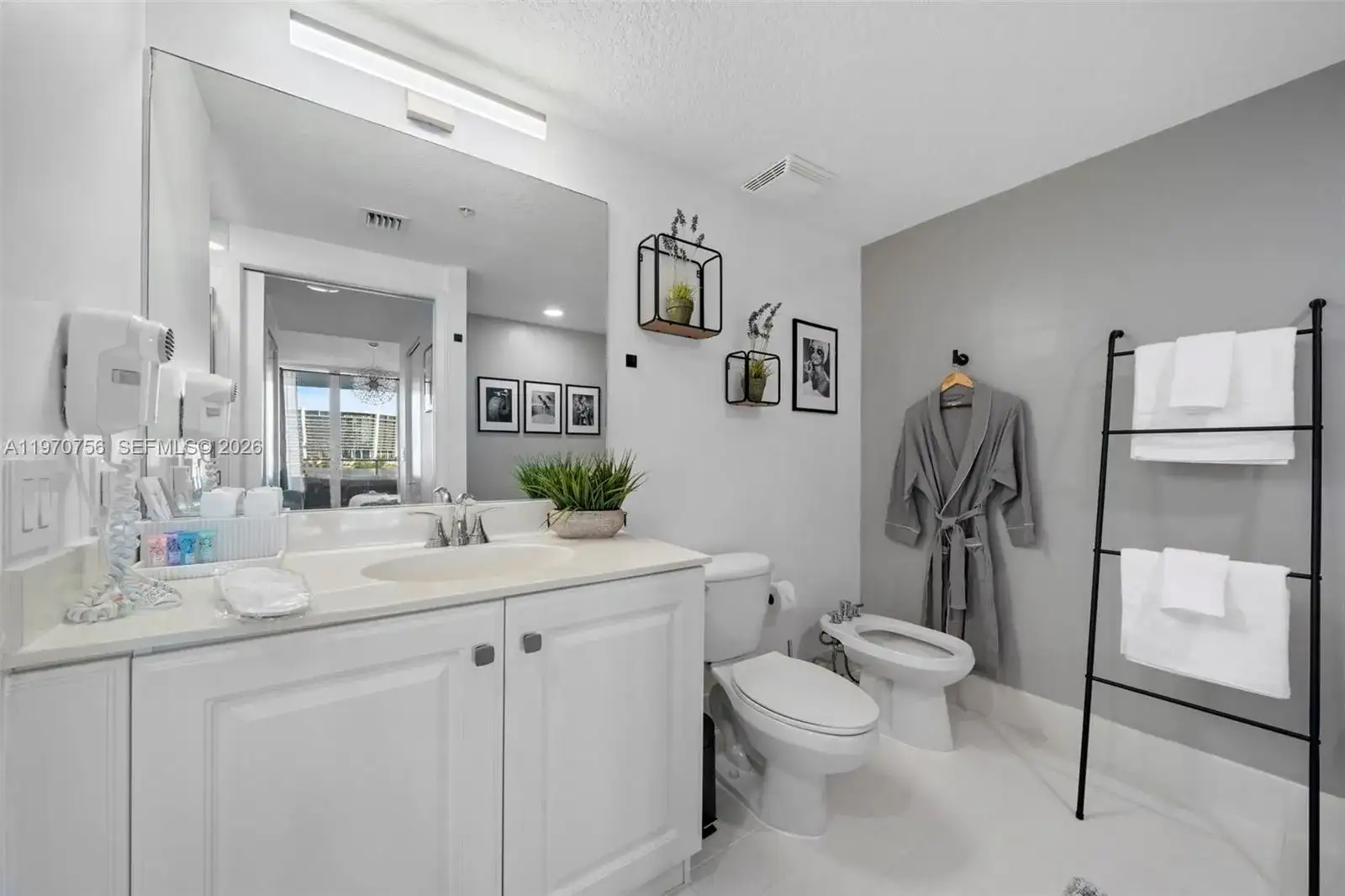 18100 N Bay Rd # 308, Sunny Isles Beach FL 33160 photo 4