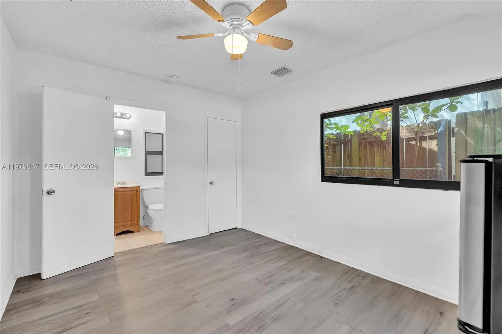 118 NW 44th St # 1, Miami FL 33127