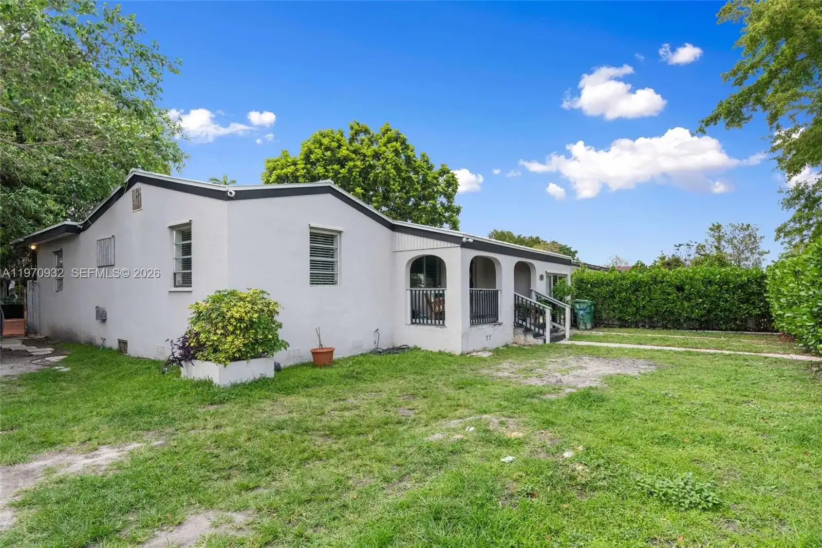 700 SW 44th Pl, Miami FL 33134