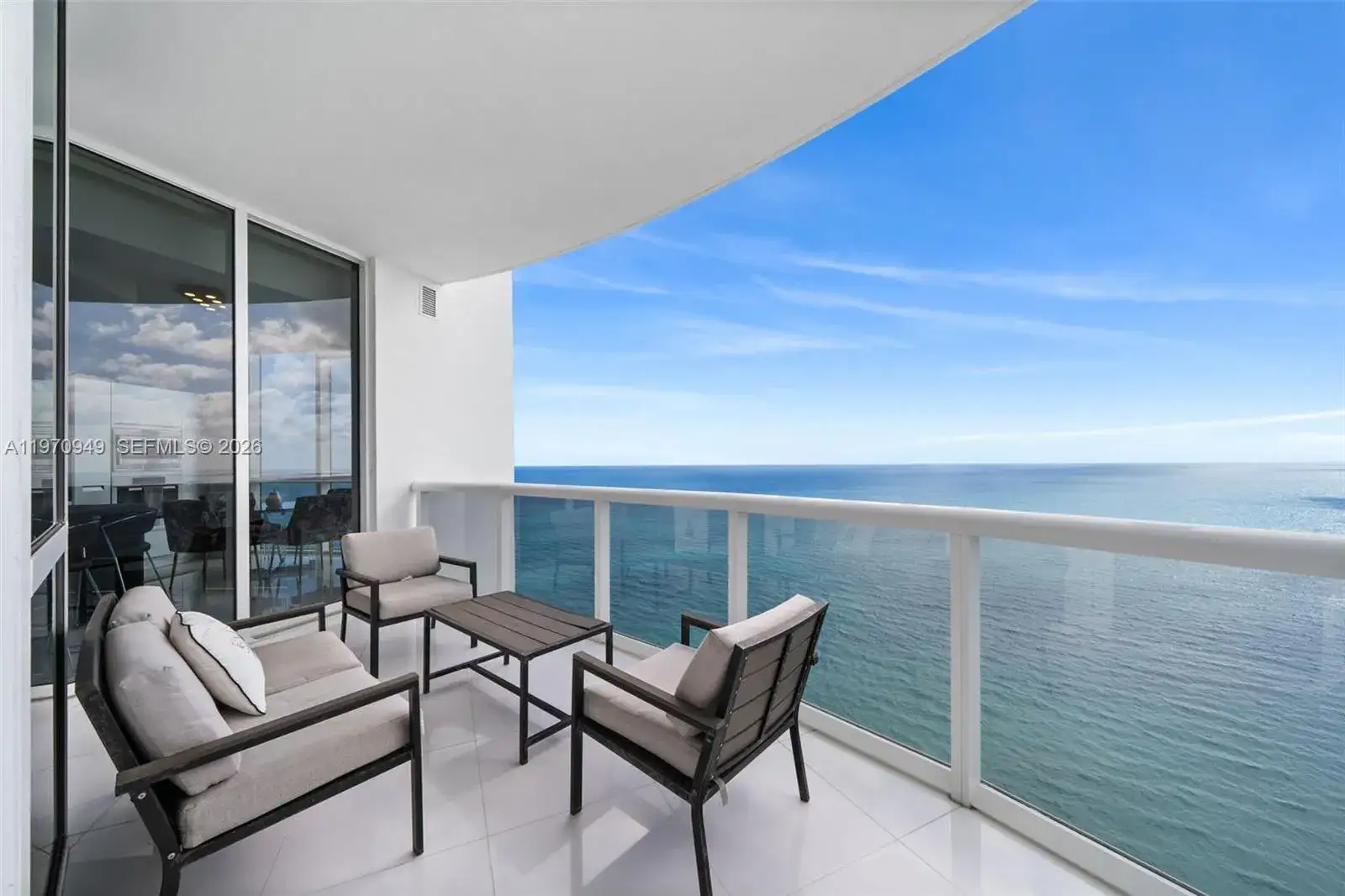 18201 Collins Ave # 4709, Sunny Isles Beach FL 33160 photo 2