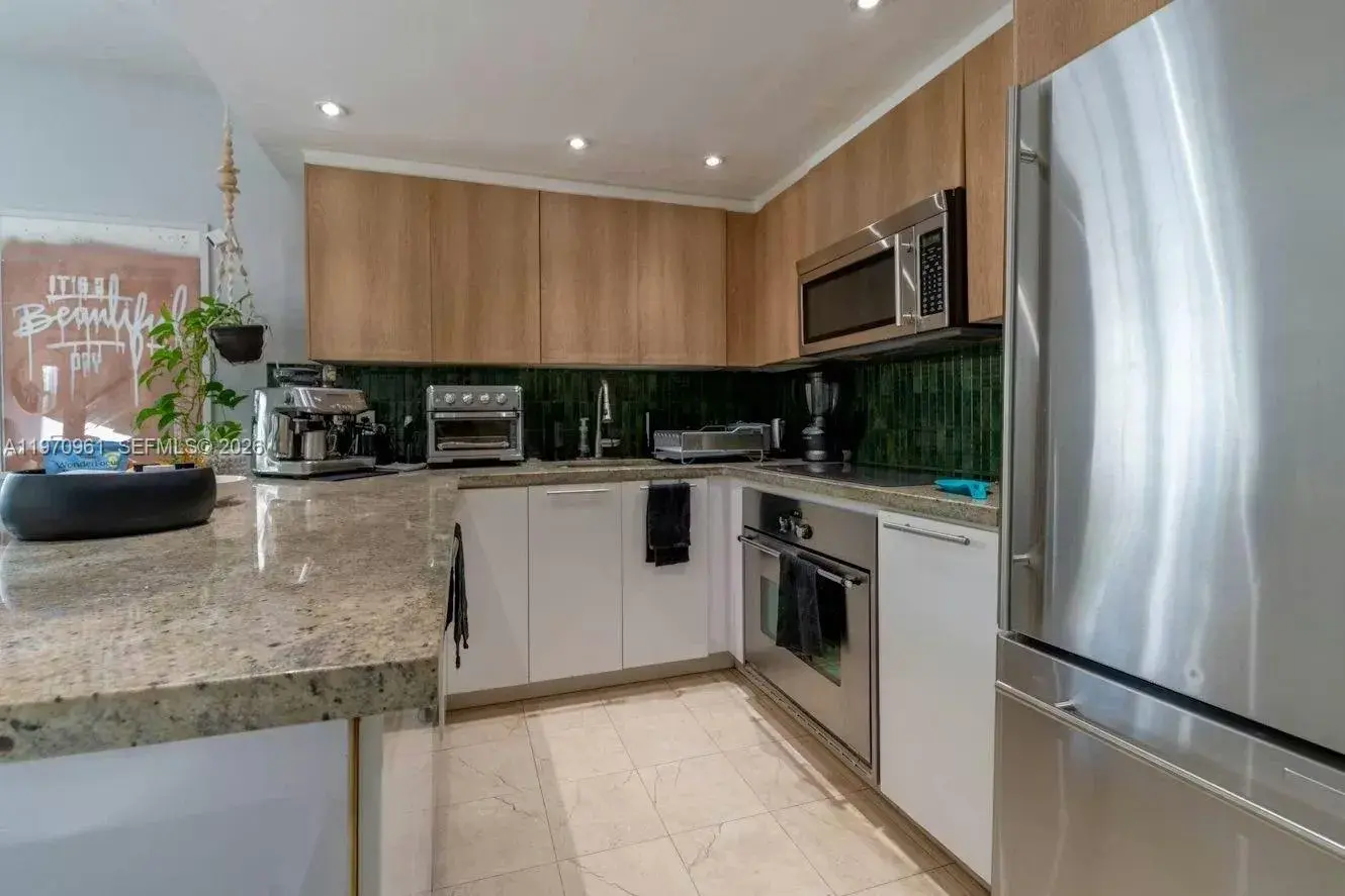 1061 Michigan Ave # 4, Miami Beach FL 33139