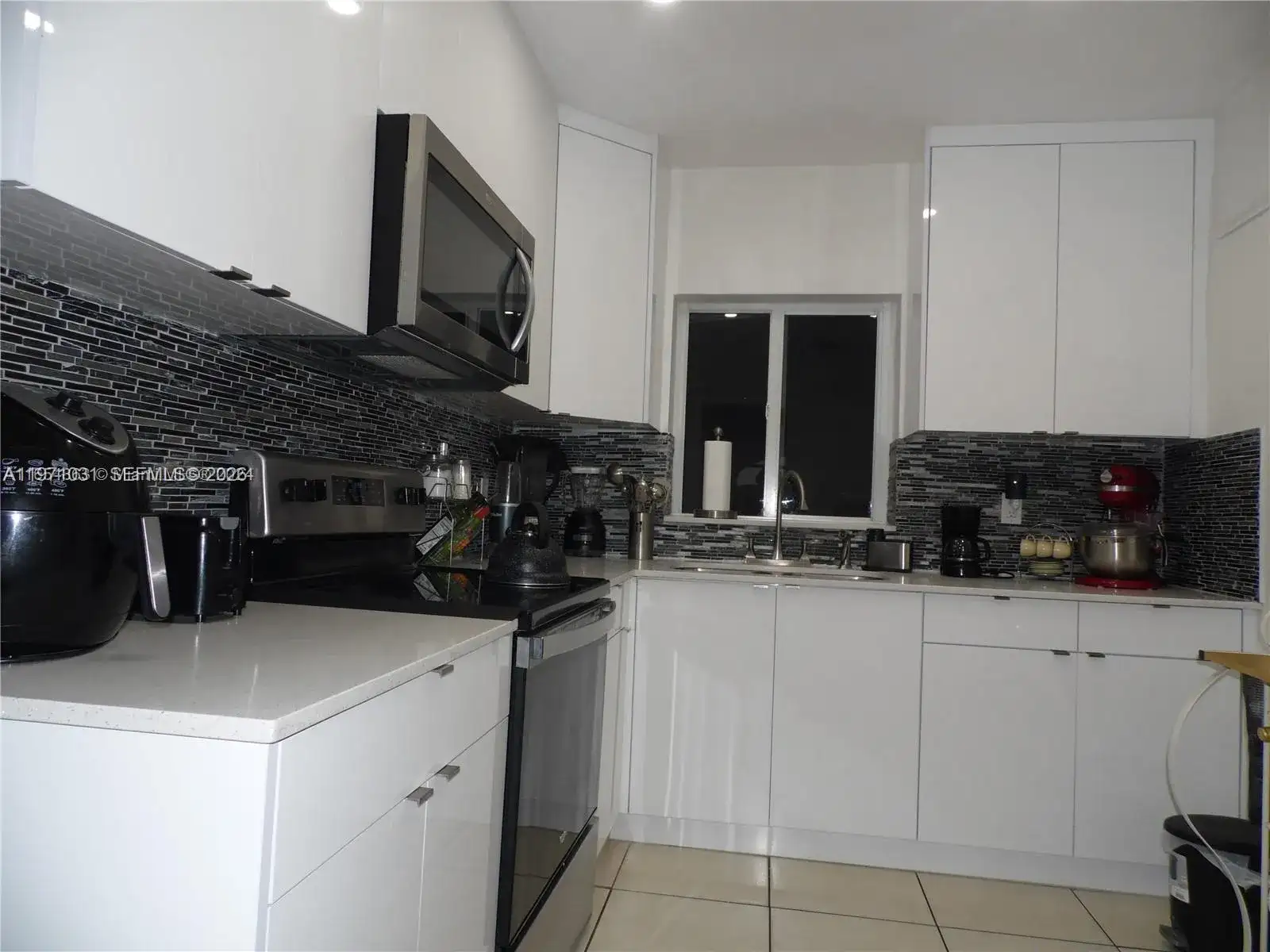3491 Palm Ave, Hialeah FL 33012 photo 3