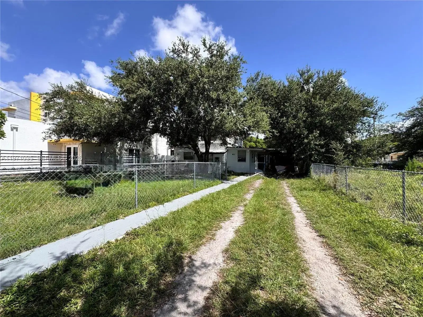 1613-1615 NW 45th St, Miami FL 33142 photo 2