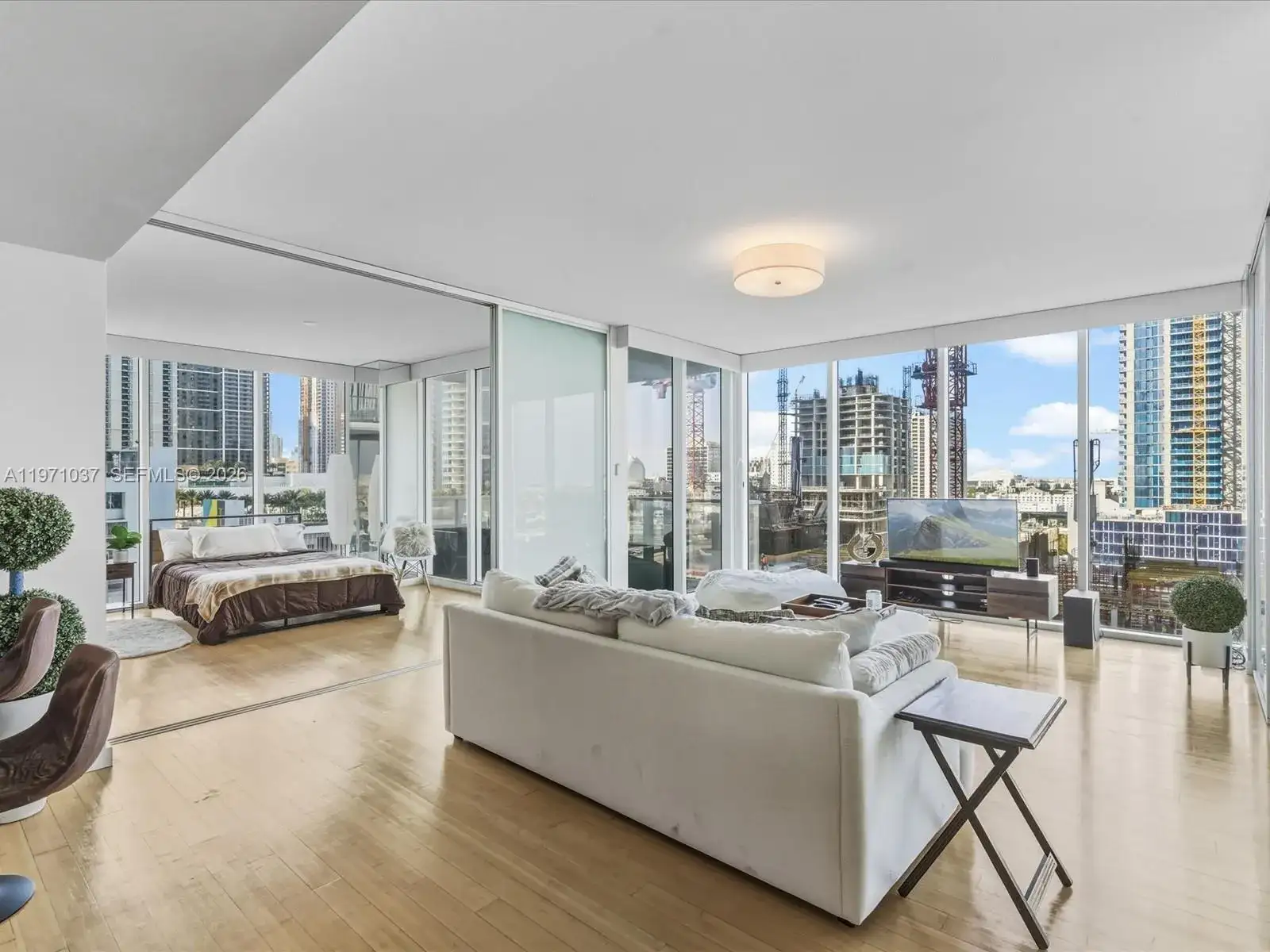 1040 Biscayne Blvd # 1107, Miami FL 33132 photo 3