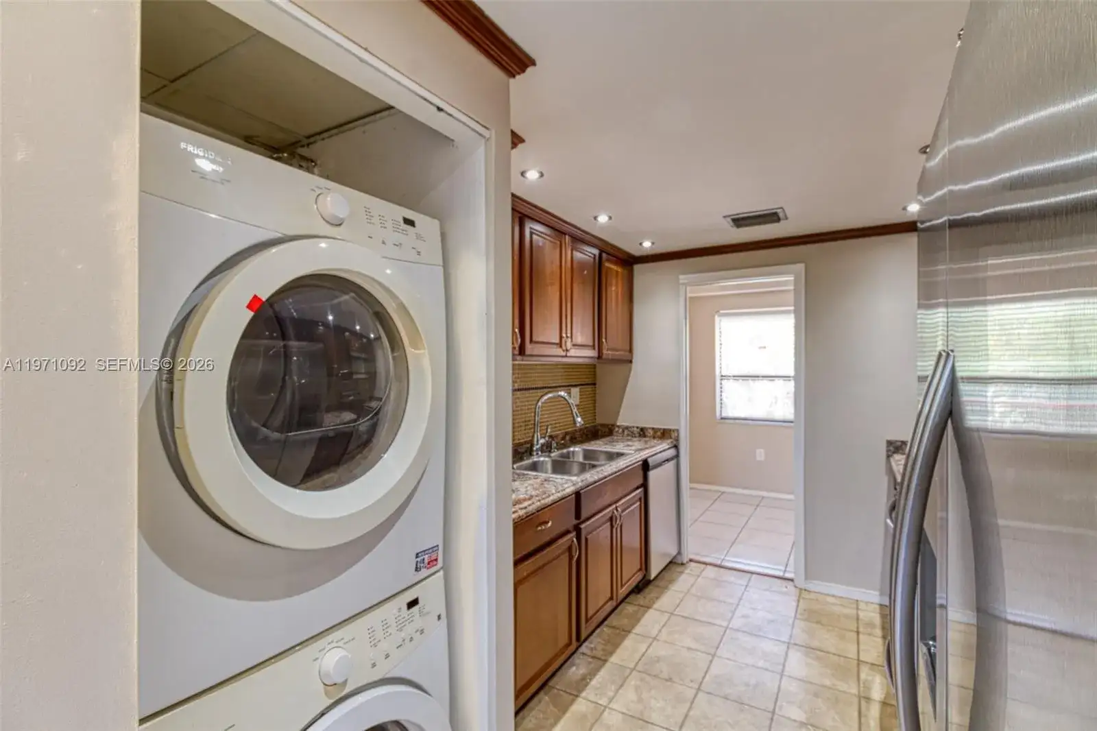 7401 NW 16th St # 408, Plantation FL 33313 photo 4