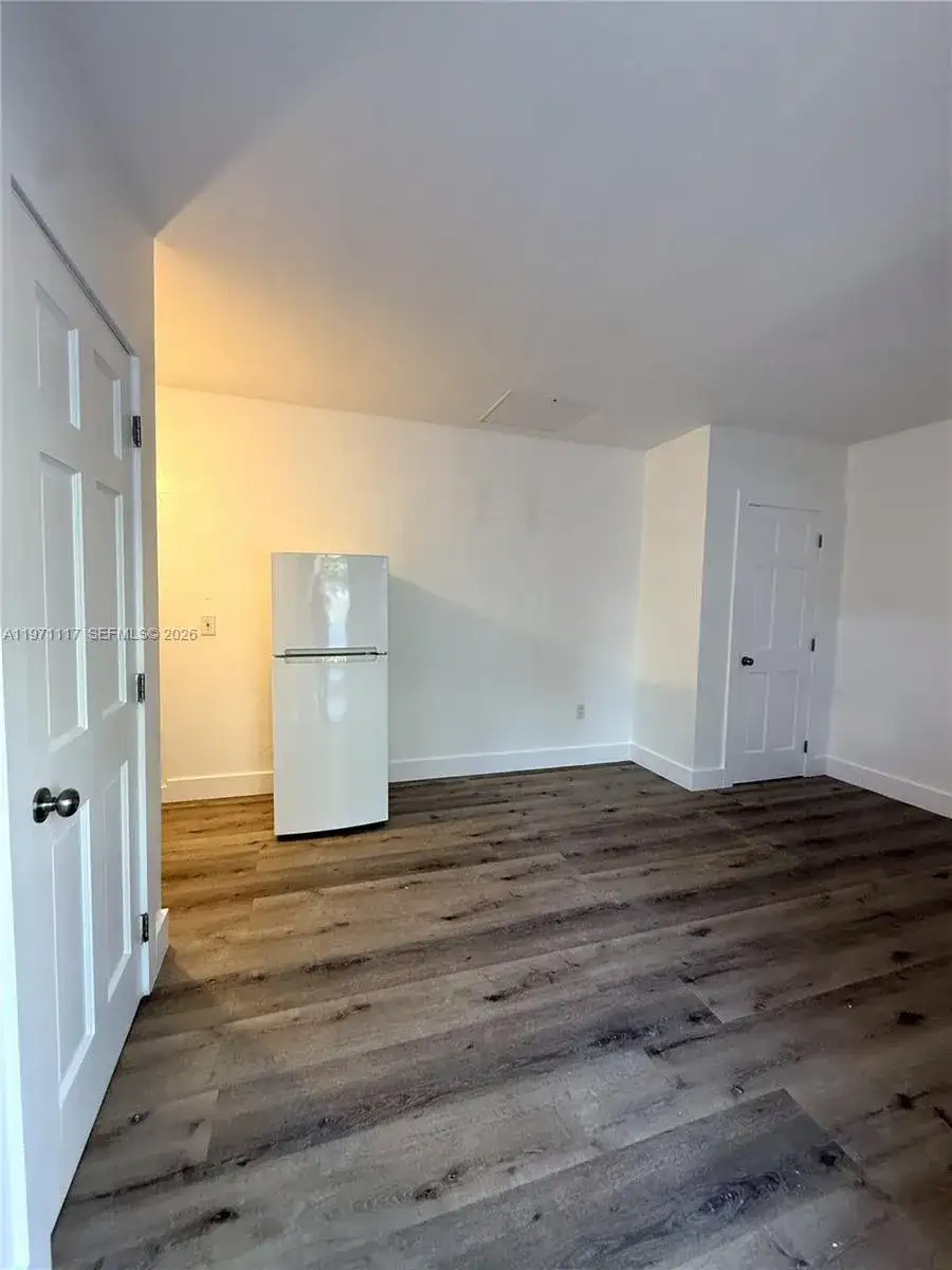2148 NW Flagler Ter # 9, Miami FL 33125 photo 2