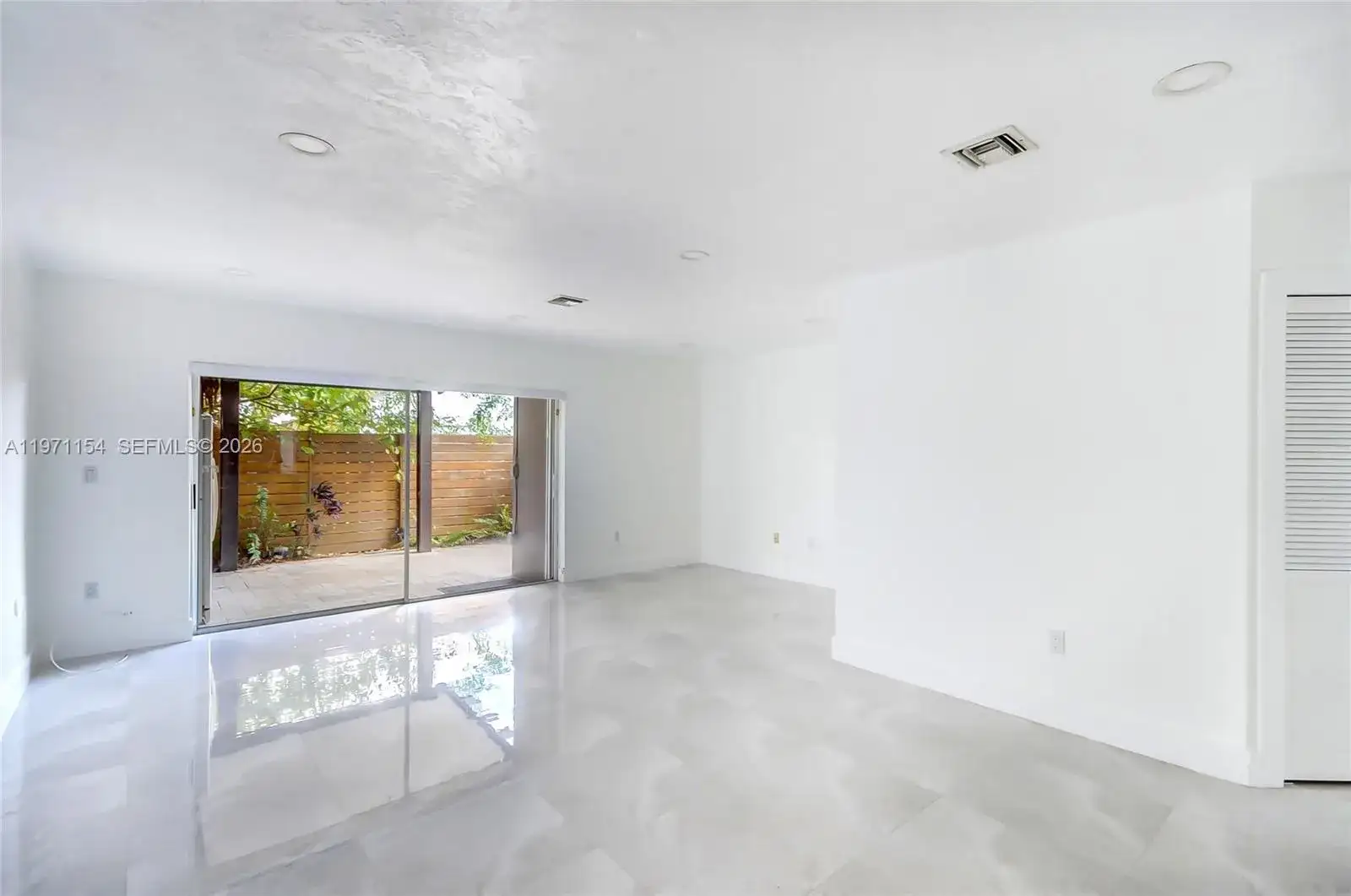 12909 SW 61st Ter, Miami FL 33183 photo 2
