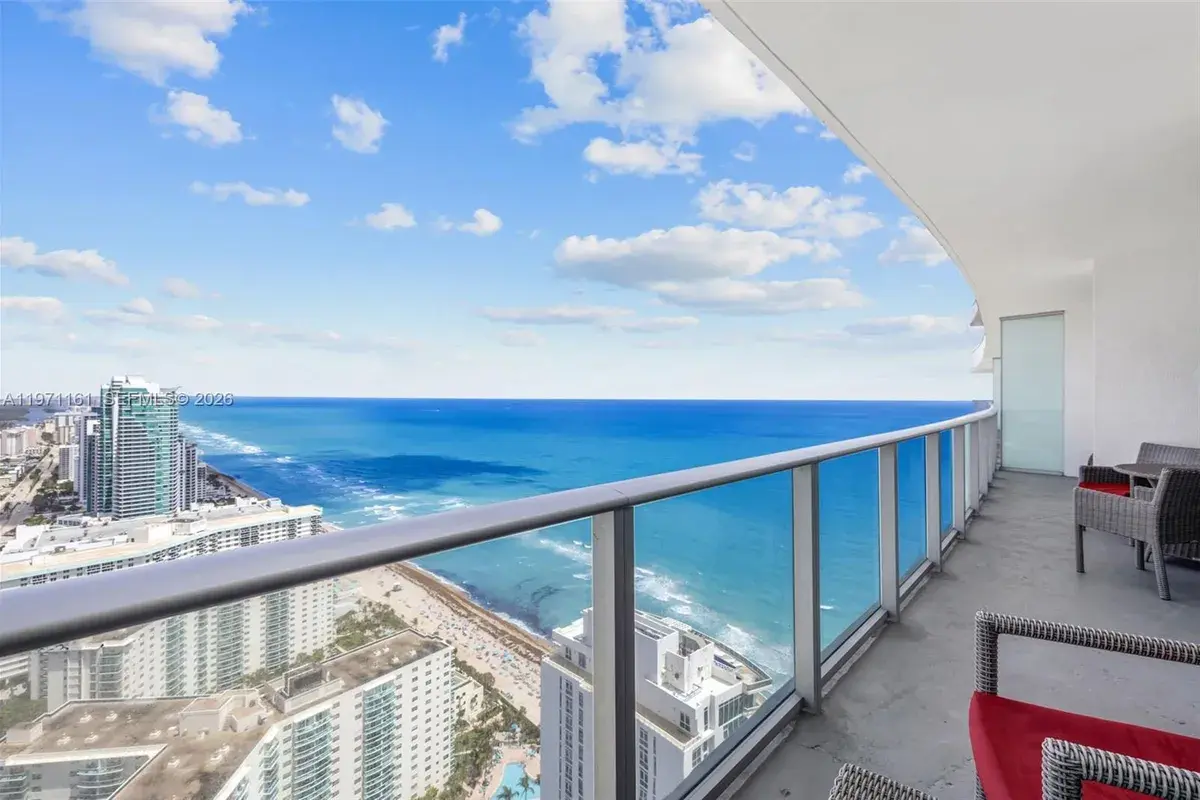 4111 S Ocean Dr # 3706, Hollywood FL 33019
