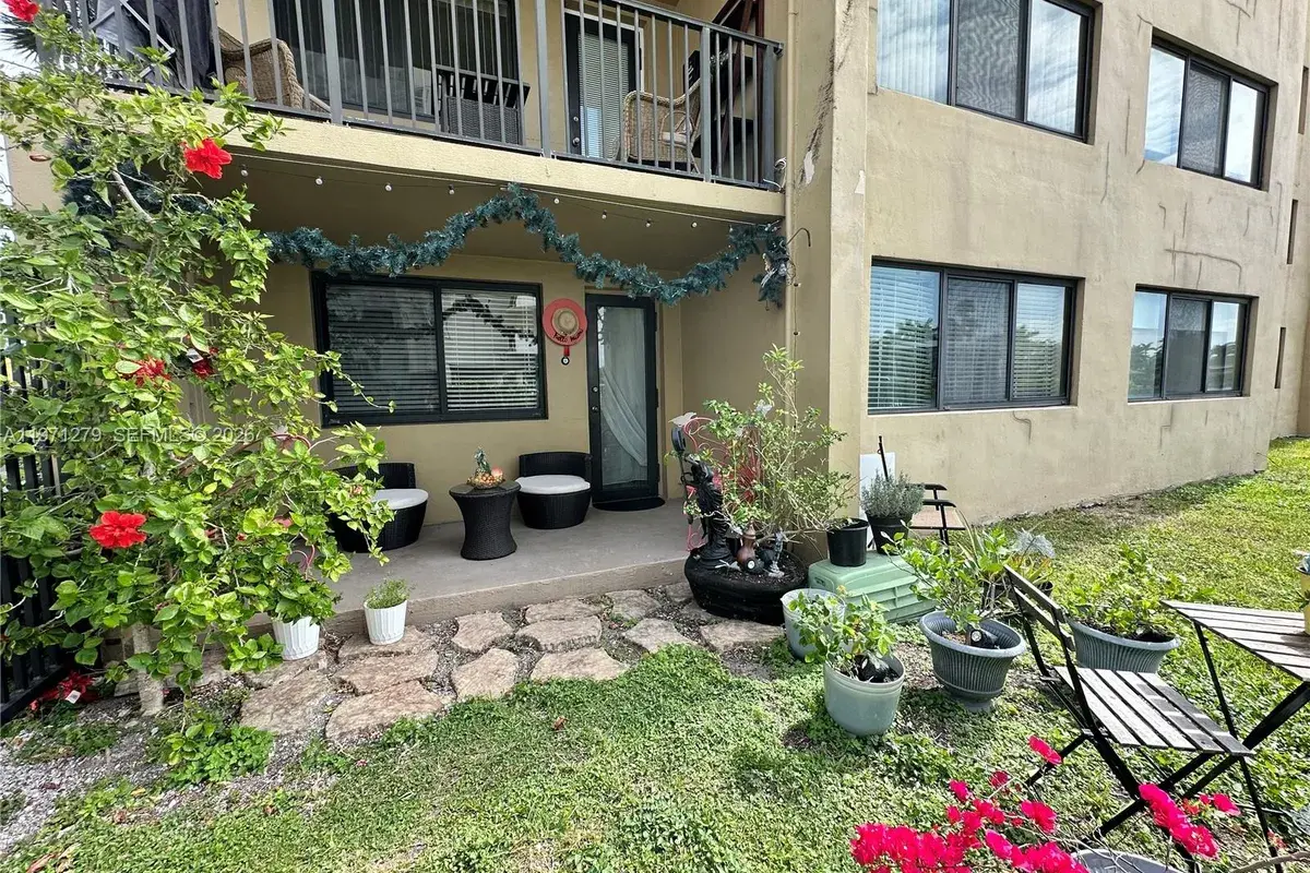 301 Golden Isles Dr (Avail MAY,1) # 114, Hallandale Beach FL 33009