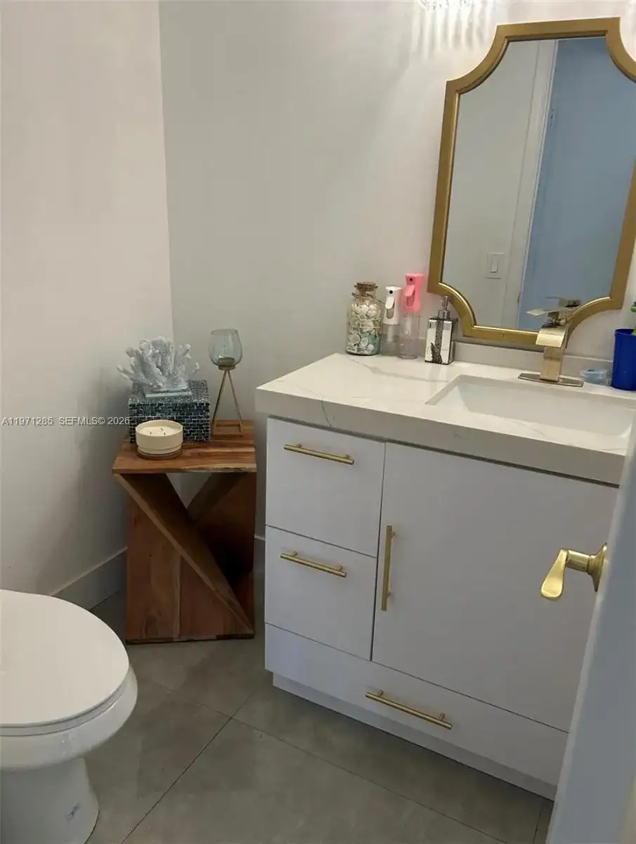 2308 NE 7th St # 29, Hallandale Beach FL 33009 photo 5