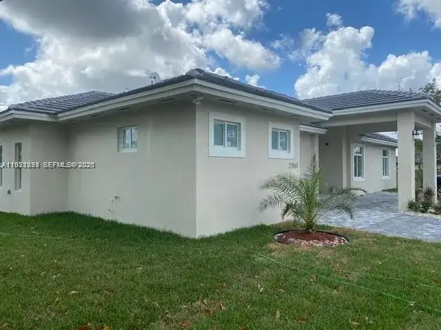 27561 SW 162nd Ct, Homestead FL 33031 photo 2