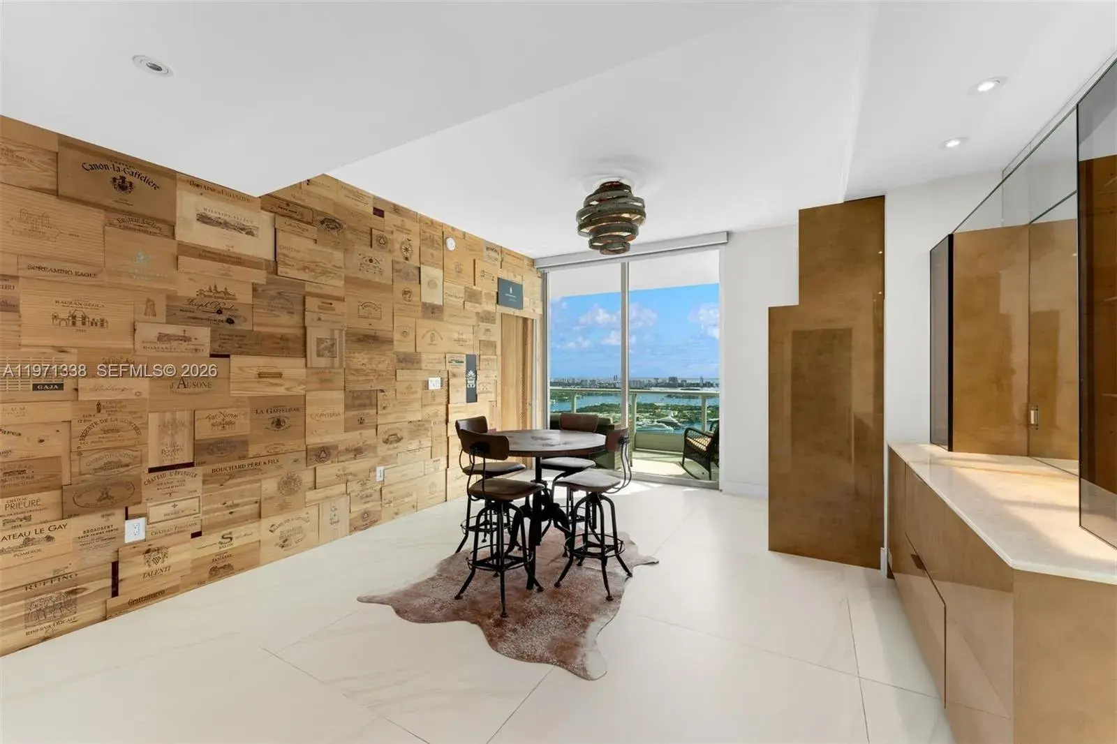 900 Biscayne Blvd # 4202, Miami FL 33132