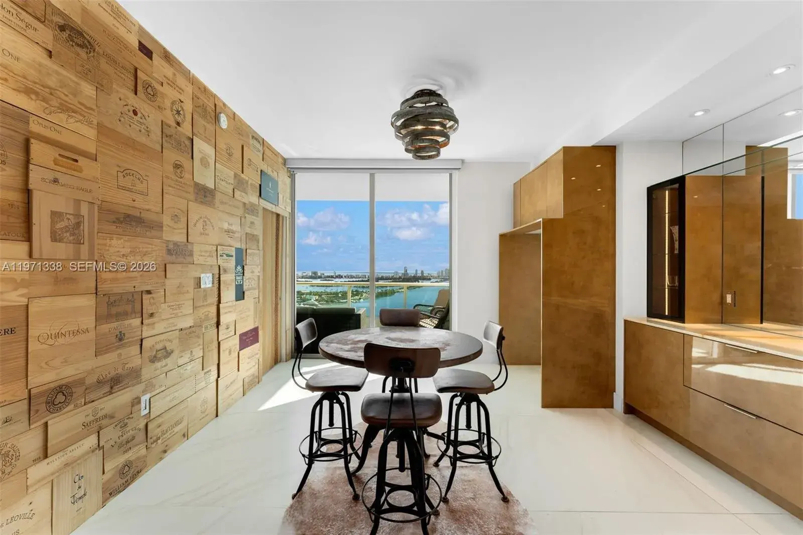 900 Biscayne Blvd # 4202, Miami FL 33132