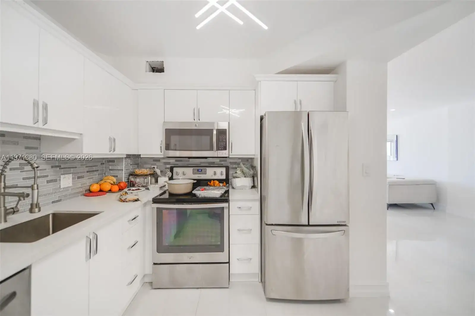 1950 S Ocean Dr # 8J, Hallandale Beach FL 33009 photo 2