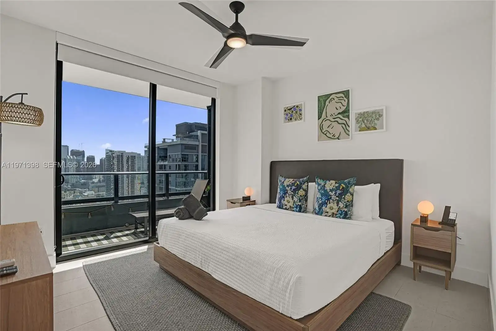 159 NE 6th St # 3214, Miami FL 33132 photo 3
