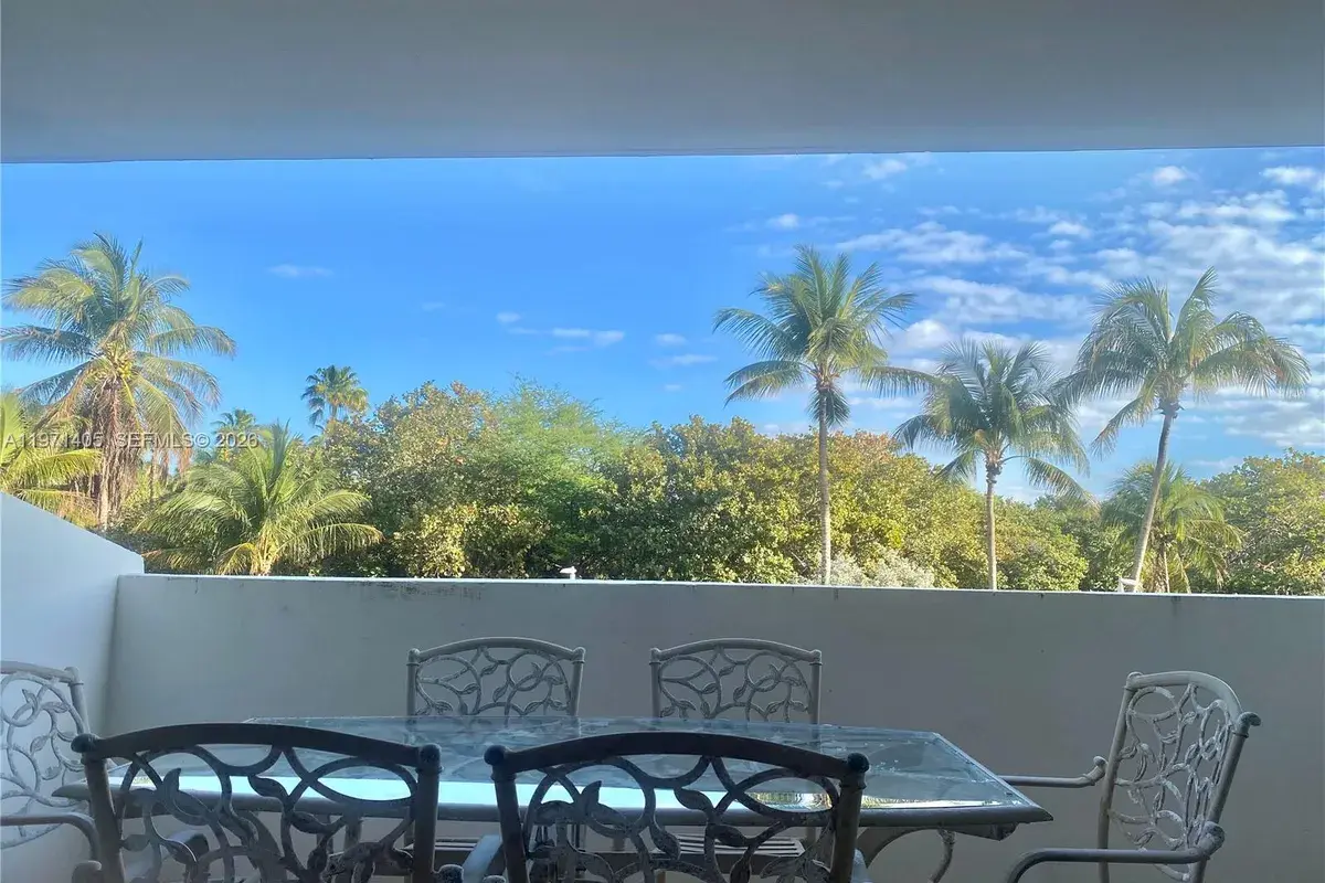 177 Ocean Lane Dr # 204, Key Biscayne FL 33149