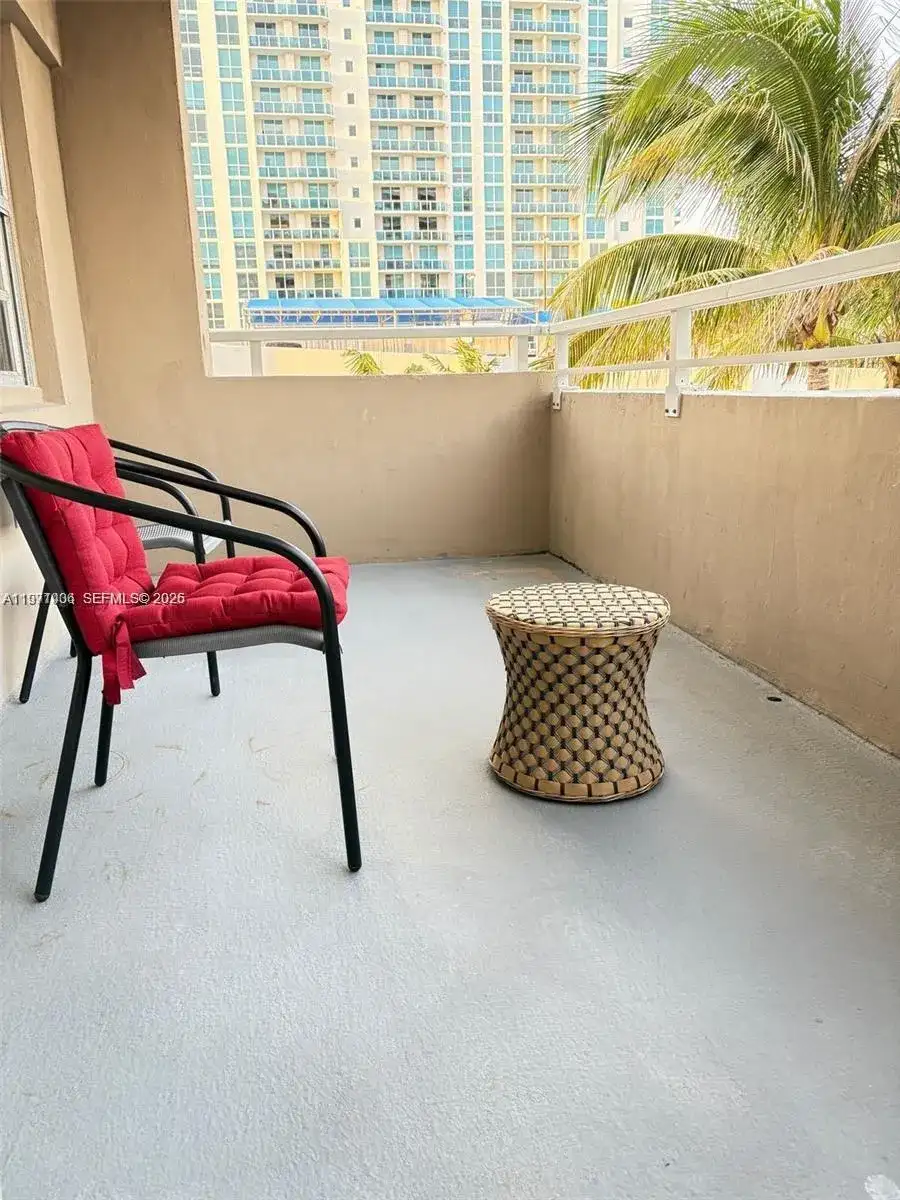 1965 S Ocean Dr # 2F, Hallandale Beach FL 33009 photo 2