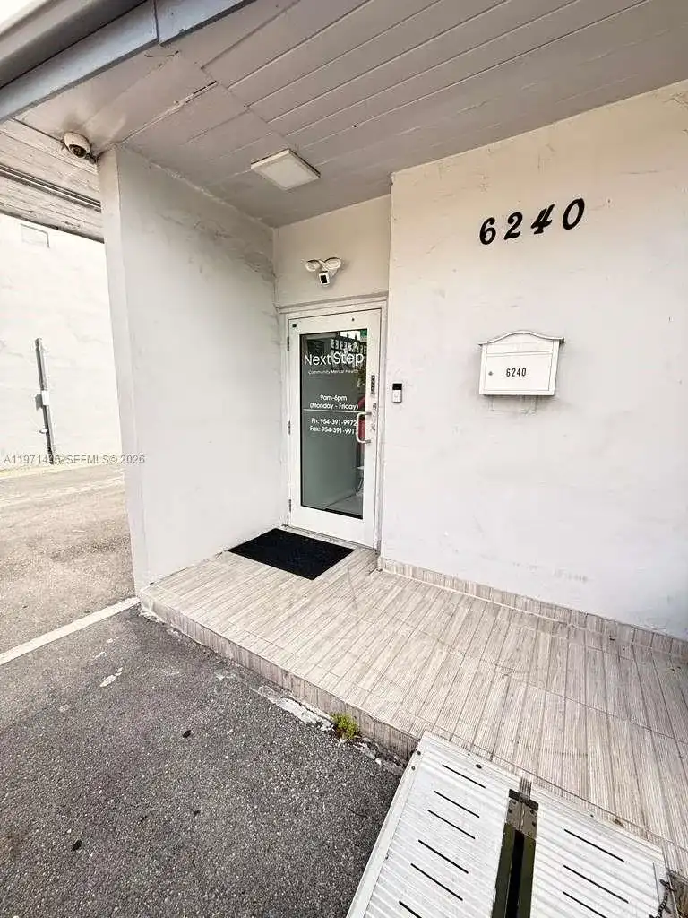 6240 MIRAMAR PW, Miramar FL 33023