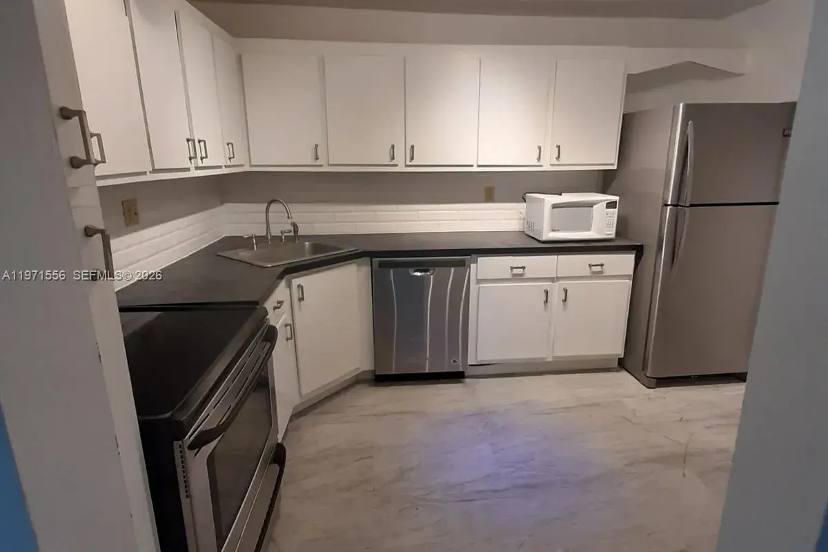 2750 NE 183rd St # 1912, Aventura FL 33160