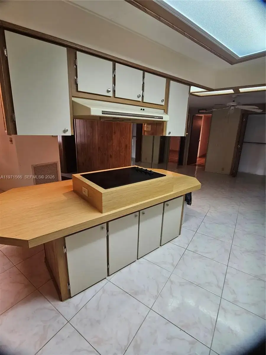 109 NW 51st St, Deerfield Beach FL 33064 photo 4