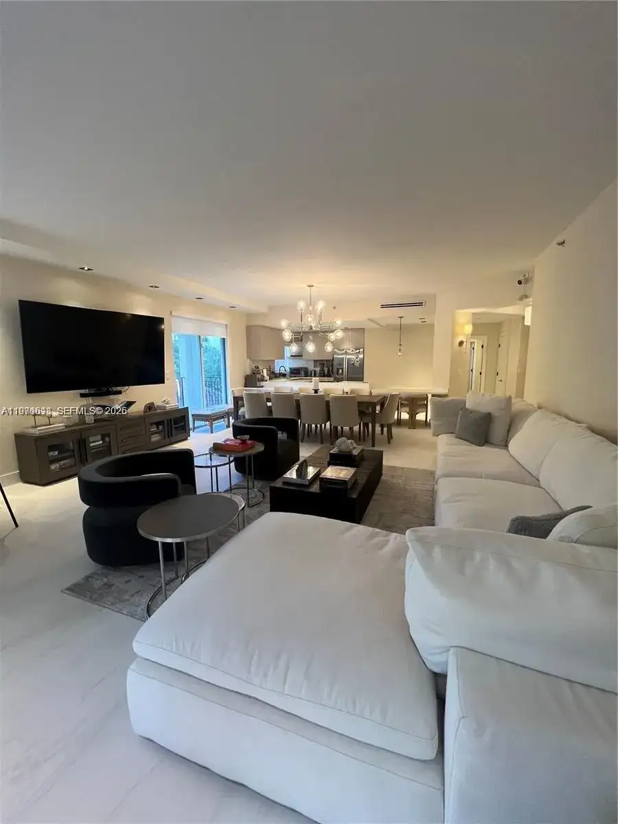 3900 Island Blvd # B308, Aventura FL 33160 photo 4