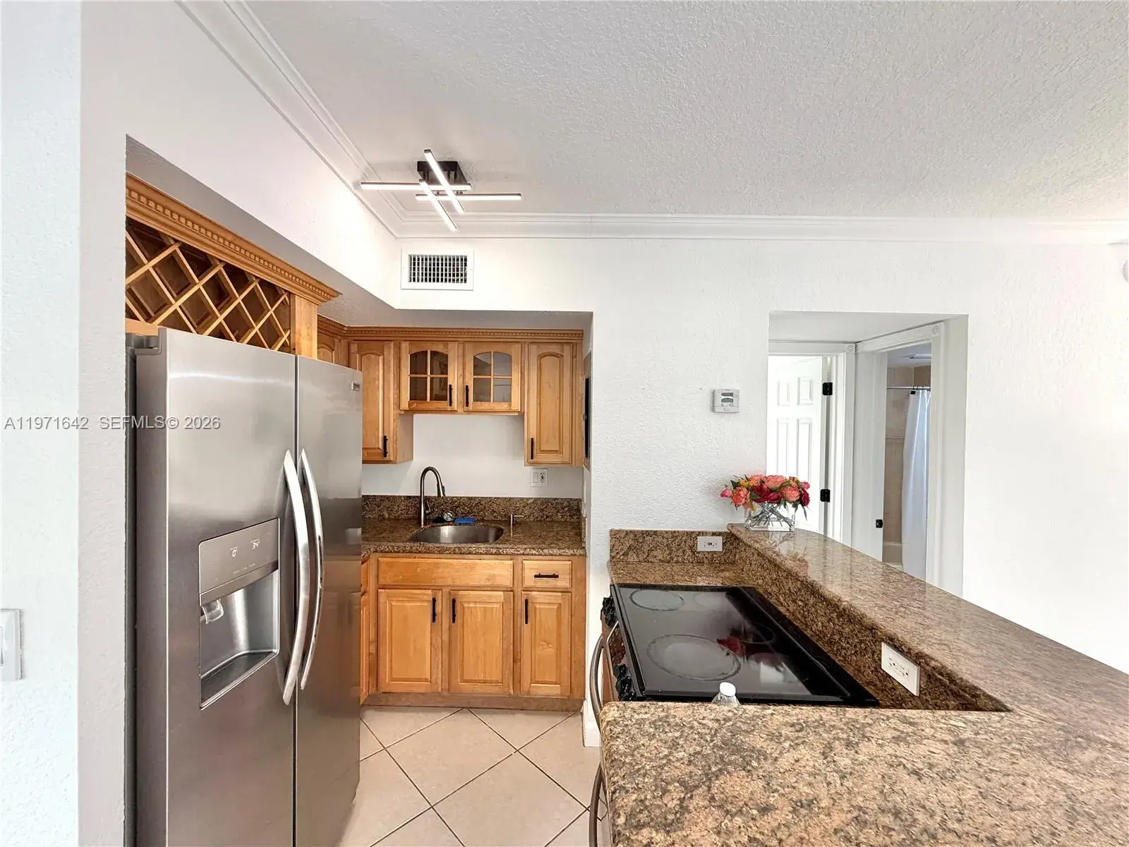 924 SE 2nd St # 9, Fort Lauderdale FL 33301