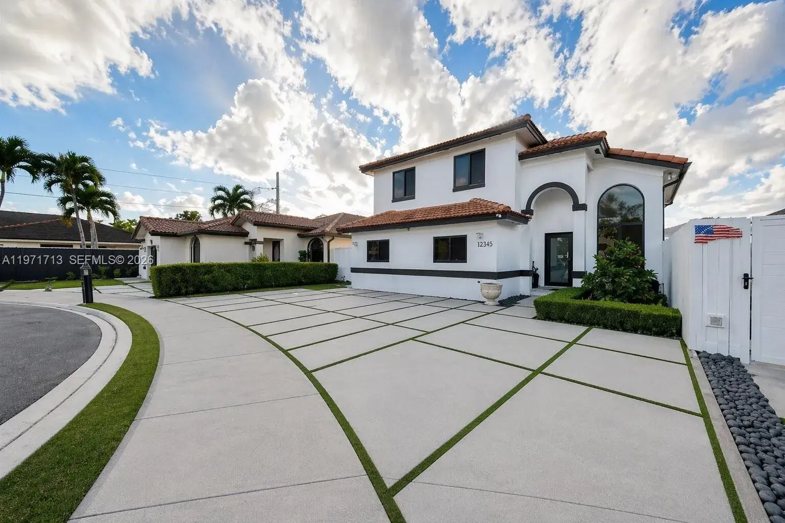 1140 SW 85th Ct, Miami FL 33144