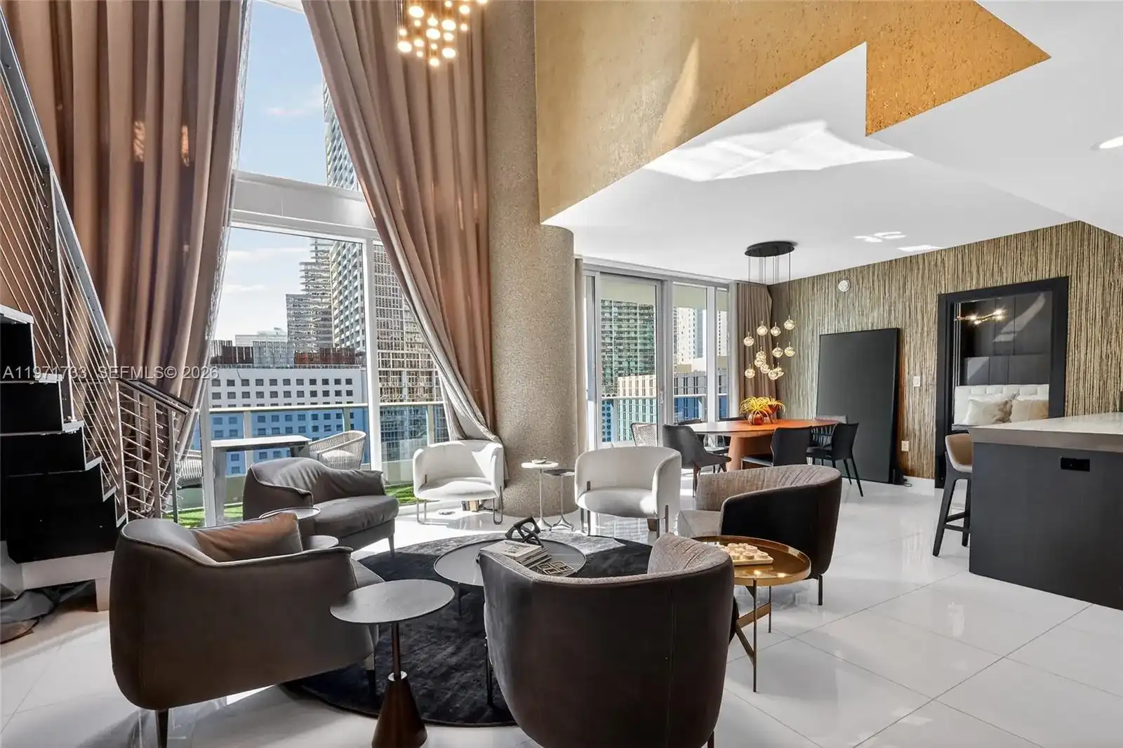 200 Biscayne Boulevard Way # 1108, Miami FL 33131