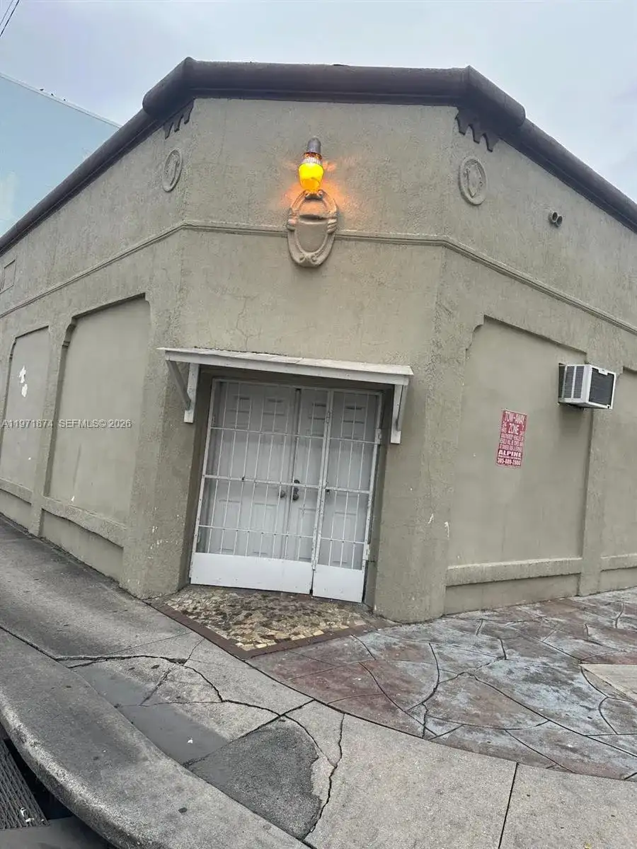 5301 NW 17th Ave, Miami FL 33142 photo 3