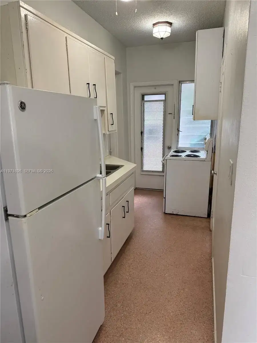 1512 SW 14th Ter # B, Miami FL 33145 photo 3