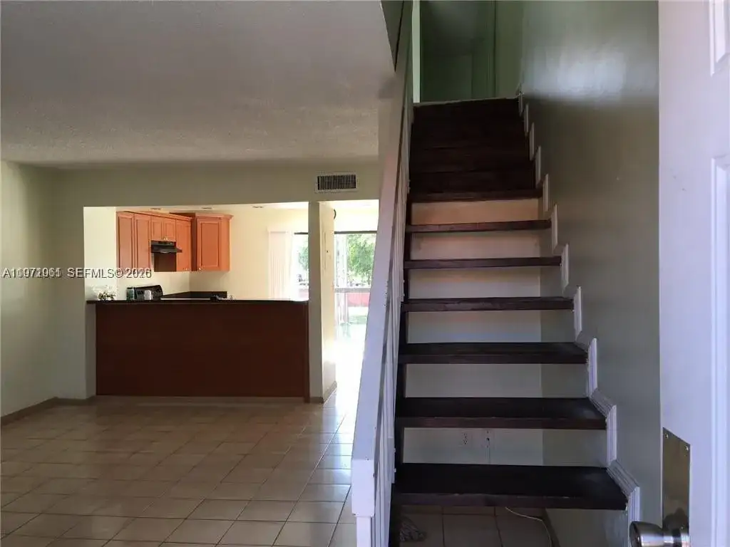 2162 W 60th St # 14208, Hialeah FL 33016 photo 3