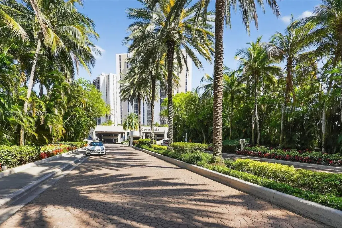 20335 W Country Club Dr # 502, Aventura FL 33180