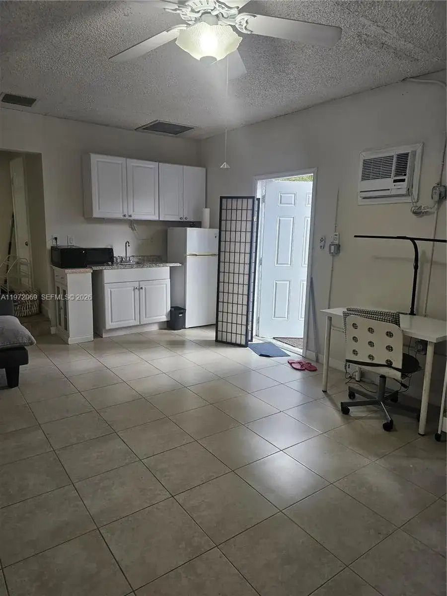 6901 SW 95th Ave # 0, Miami FL 33173 photo 3